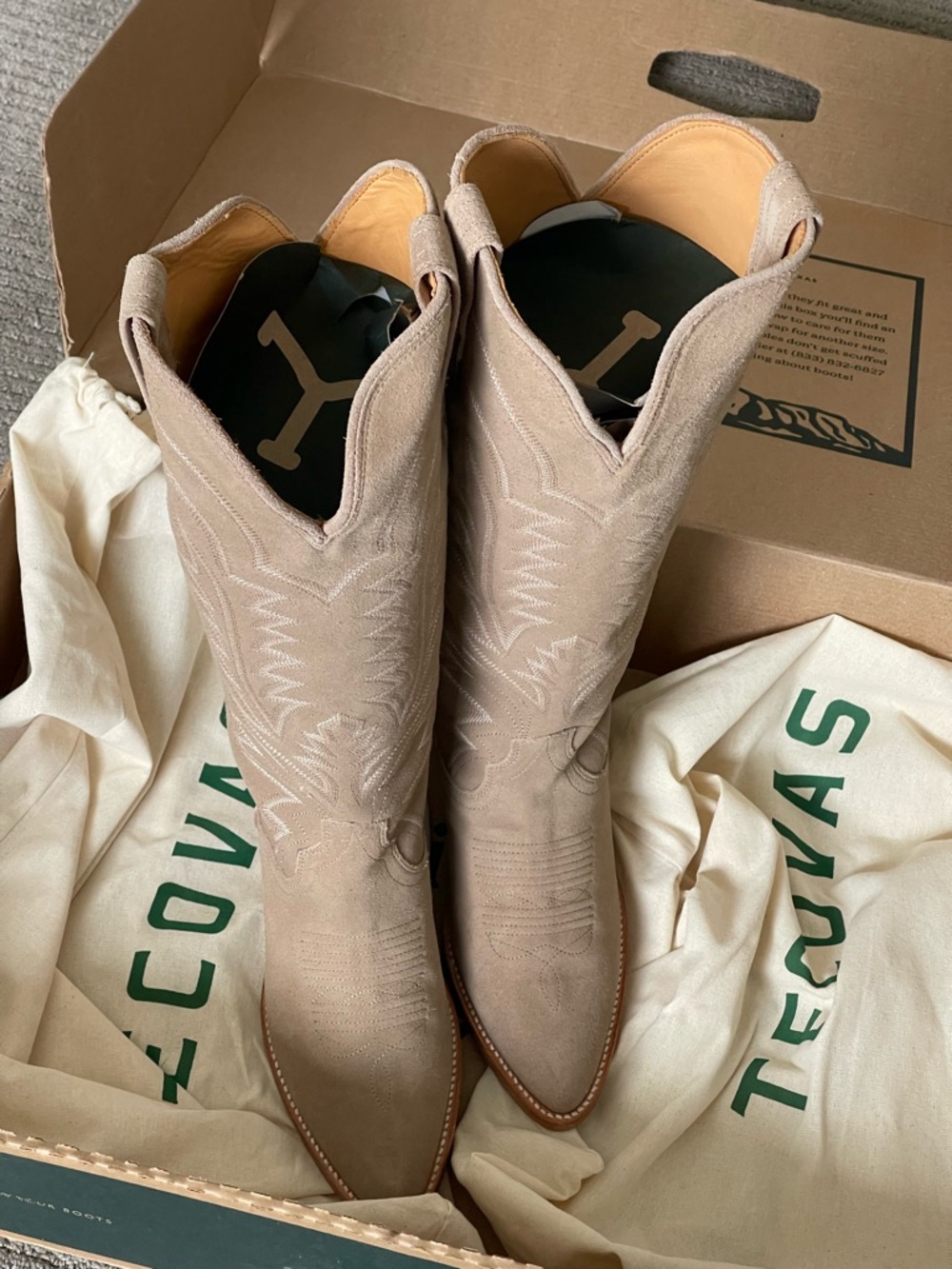 Tecovas FABULOUS Abby coastal cowgirl/festival season boots in Driftwood Suede! - Picture 6 of 17